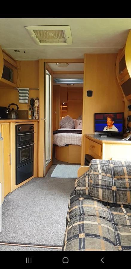 Self Contained Holiday Home Caravan Corsham Εξωτερικό φωτογραφία