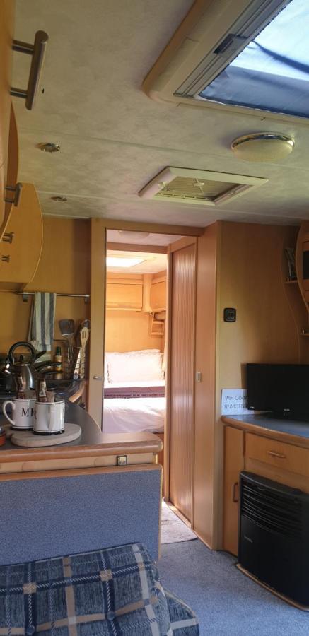 Self Contained Holiday Home Caravan Corsham Εξωτερικό φωτογραφία