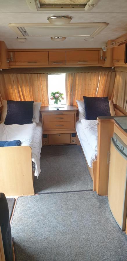 Self Contained Holiday Home Caravan Corsham Εξωτερικό φωτογραφία