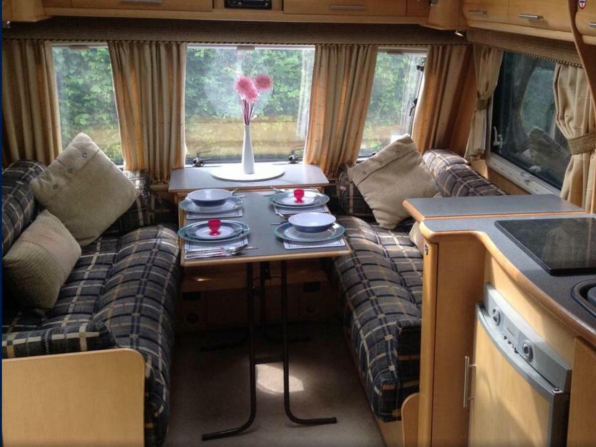 Self Contained Holiday Home Caravan Corsham Εξωτερικό φωτογραφία